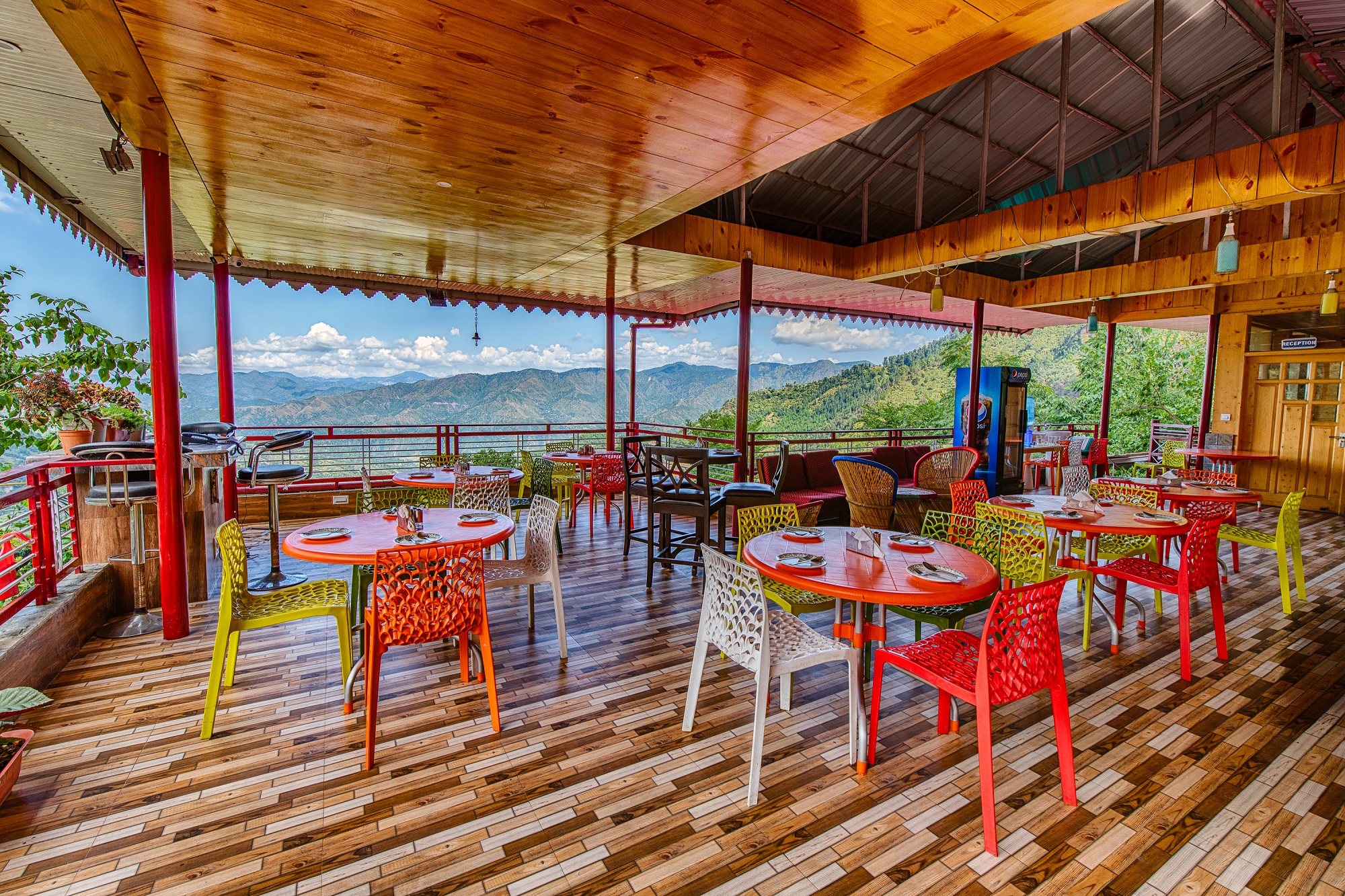 Best resort in Solan Himachal Pradesh cozy room stay